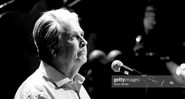 Brian Wilson apresentando Pet Sounds (Foto: Kevin Winter/Getty Images)