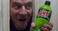 Bryan Cranston no comercial da Mountain Dew (Foto: Reprodução / Youtube)