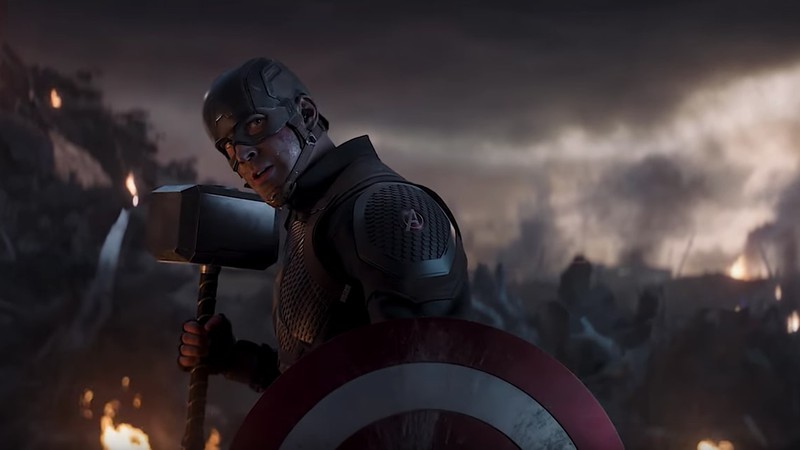 Captão América com Mjolnir, martelo do Thor, em Vingadores: Ultimato (Foto: Reprodução)