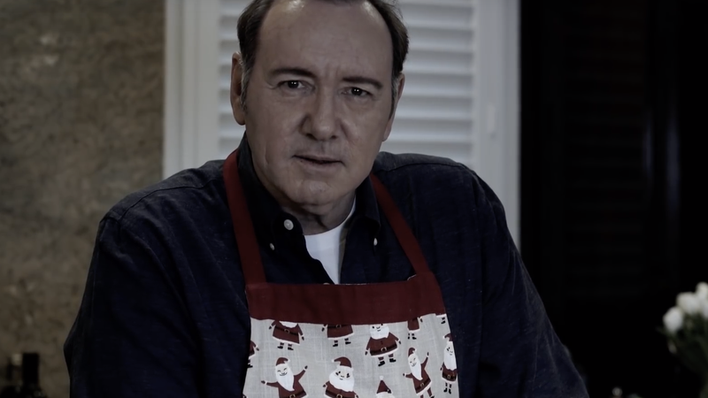 Kevin Spacey no vídeo "Let Me Be Frank" (Foto:Reprodução)