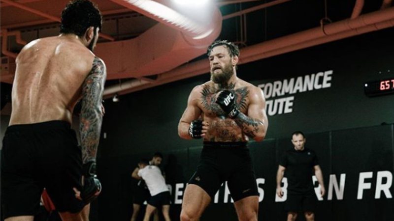 Conor Mc Gregor em treino (Foto: Reprodução/Instagram)