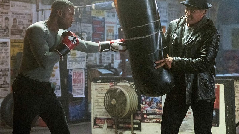 Michael B. Jordan e Sylvester Stallone em cena de Creed II (Foto: Barry Wetcher / Metro Goldwyn Mayer Pictures / Warner Bros. Pictures)