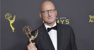 Dan Reed na cerimônia do Emmy 2019 (Foto:Sthanlee B. Mirador/Sipa USA)