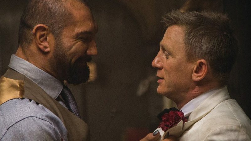 Dave Bautista e Daniel Craig em Contra Spectre (Foto: Reprodução/Twitter)