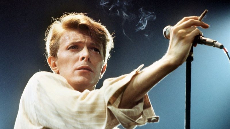 David Bowie durante show em Frankfurt em 1978 (Foto: Kirmes/dpa/Corbis)