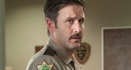 David Arquette como Dewey Riley em Pânico (Foto: Divulgação)