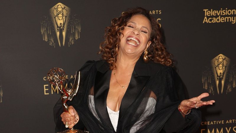 Debbie Allen nos Creative Arts Emmy Awards em 2021 (Foto: Kevin Winter/Getty Images)