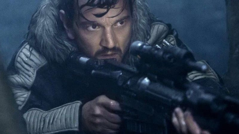 Diego Luna em Rogue One: Uma História Star Wars (Foto: Reprodução via IMDb)