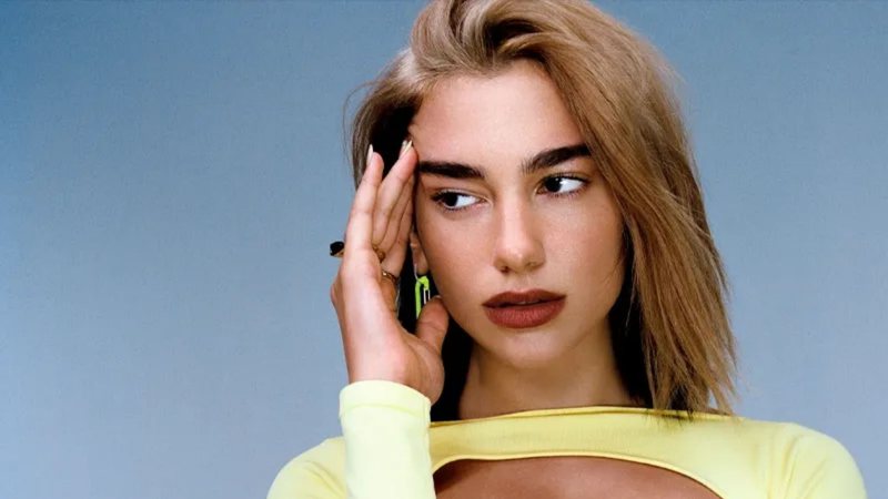 Dua Lipa estará no Brasil com a turnê 'Future Nostalgia' - (Foto: Divulgação)