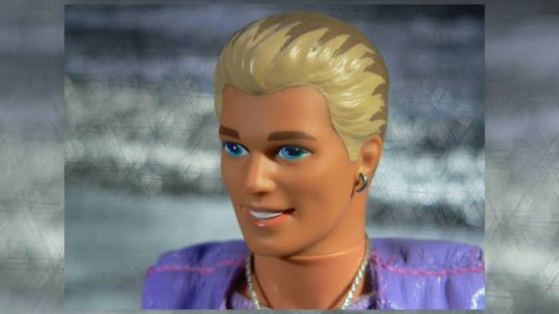 Earring Magic Ken (Foto: Reprodução / YouTube)