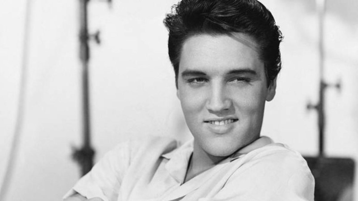 Elvis Presley - Chet Flippo | Tradução: J.M. Trevisan