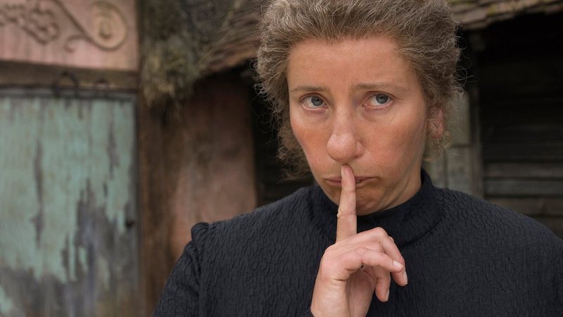 Emma Thompson é Nanny McPhee (Foto: Divulgação / Universal)