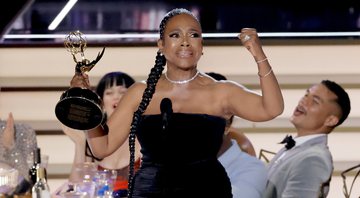 Sheryl Lee Ralph vencedora no Emmy 2022 (Foto: Kevin Winter/Getty Images)