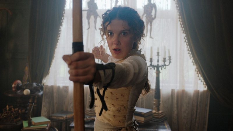 Millie Bobby Brown em Enola Holmes (Foto: Divulgação/Netflix)