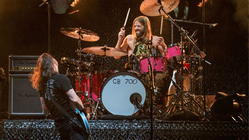 Taylor Hawkins e Dave Grohl (Foto: Amy Harris/Invision/AP)