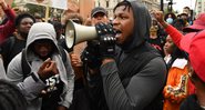 John Boyega em protesto do Black Lives Matter (Foto: Justin Setterfield/Getty Images)