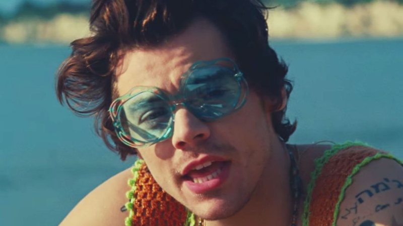 Harry Styles no clipe de Watermelon Sugar (foto: reprodução/ YouTube)