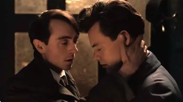 Harry Styles e David Dawson em My Policeman (Foto: Reprodução/Amazon Prime Video)