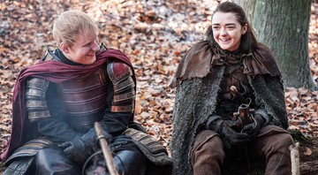 Ed Sheeran e Maisie Williams em cena de Game of Thrones (Foto: Reprodução)