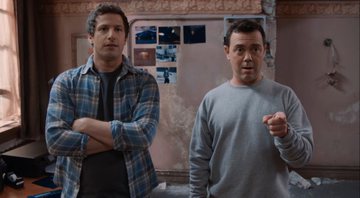 Jake Peralta e Charles Boyle em Brooklyn Nine-Nine (Foto: Reprodução / YouTube)