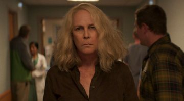 Jamie Lee Curtis em cena de Halloween Kills (Foto: Reprodução/Blumhouse Productions)