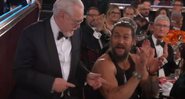 Jason Momoa e Brian Cox na cerimônia do Globo de Ouro (foto: reprodução/ Twitter)