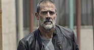 Jeffrey Dean Morgan em The Walking Dead (foto: reprodução / AMC)