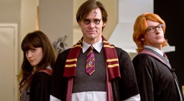 Jim Carrey, Zooey Deschanel e Rhys Darby em Sim Senhor (Foto: Divulgação)