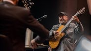 João Bosco com Orquestra Ouro Preto (Foto: Íris Zanetti)