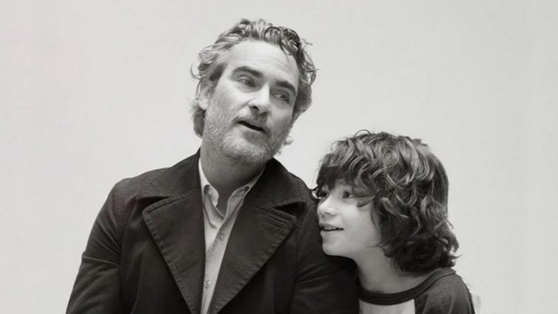 Joaquin Phoenix e Woody Normam em  Sempre em Frente (Foto: Divulgação)