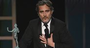 Joaquin Phoenix na edição de 2020 do SAG Awards (Foto: Chris Pizzelo/Invision/AP)