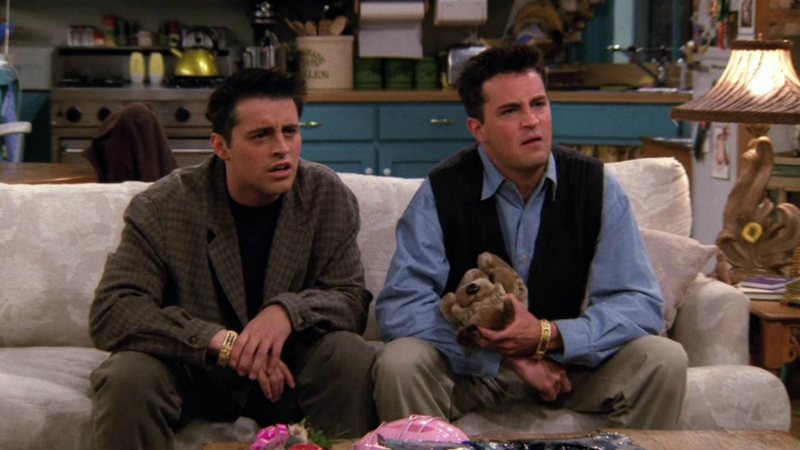 Joey e Chandler em Friends (Foto: IMDb / Reprodução)