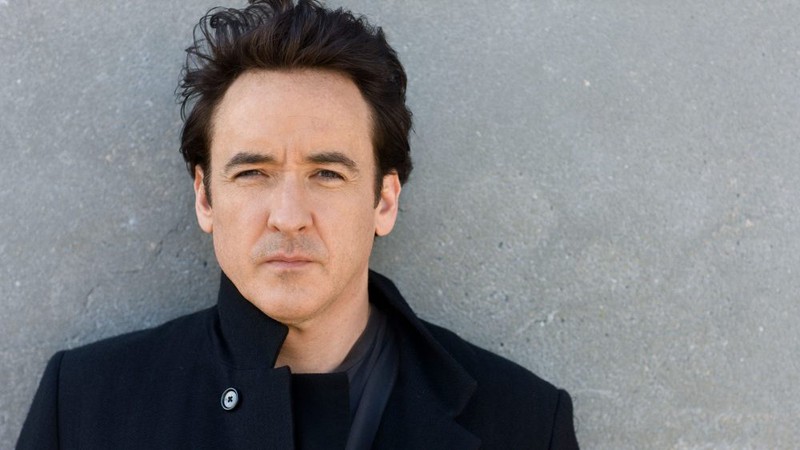 O ator John Cusack vai ter a primeira grande chance na TV (Crédito: Amazon / Divulgação)