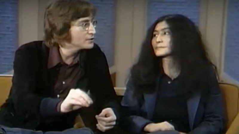 John Lennon e Yoko Ono em 1972 (Foto: Reprodução/YouTube)