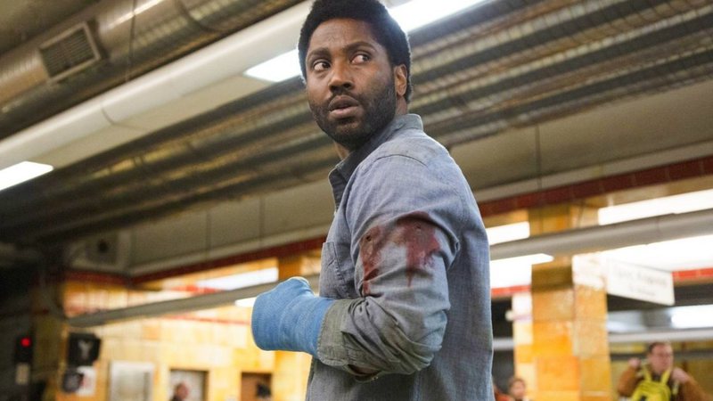 John David Washington em Beckett (Foto: Divulgação / Netflix)