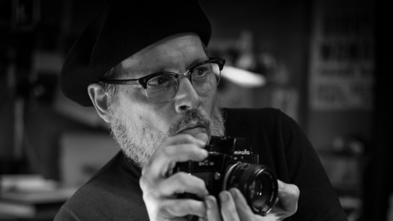 Johnny Depp como o fotografo W. Eugene Smith (Foto:  LARRY HORRICKS/Variety)