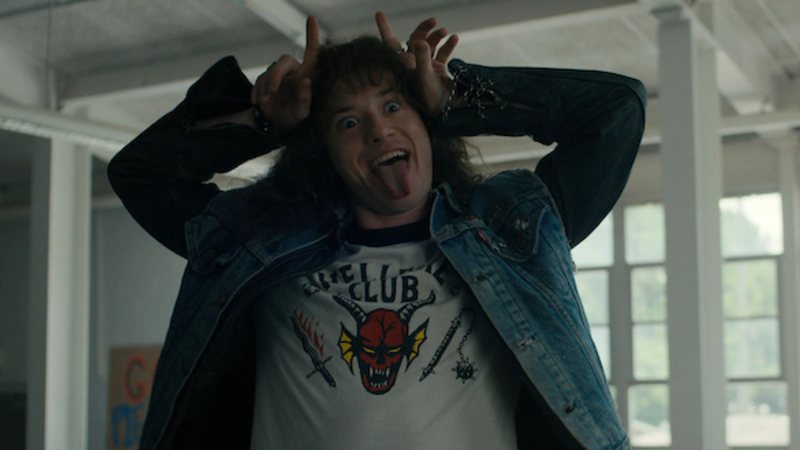 Joseph Quinn como Eddie. (Foto: Reprodução/Netflix)