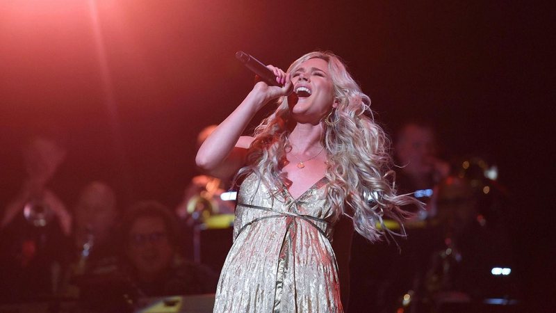 Joss Stone se apresenta no show beneficente LOVE ROCKS NYC (Foto:  Jamie McCarthy/Getty Images for God's Love We Deliver)