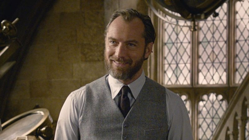 Jude Law como Albus Dumbledore em Animais Fantásticos (Foto: Reprodução/Warner)