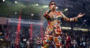 Julian Casablancas no showmício para Bernie Sanders (Foto: AP)