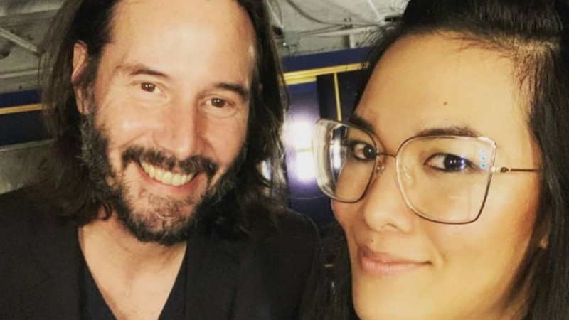 Keanu Reeves e Ali Wong (Foto: Reprodução/Instagram)