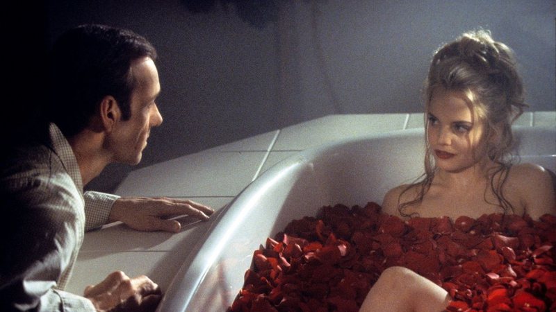 Kevin Spacey e Mena Suvari em Beleza Americana (Foto: Reprodução)