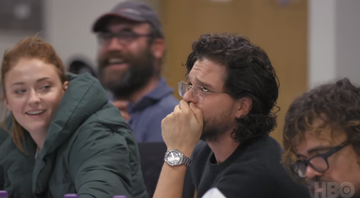 Kit Harington, o Jon Snow, chora ao descobrir o final da série durante leitura (Foto: Reprodução / HBO)