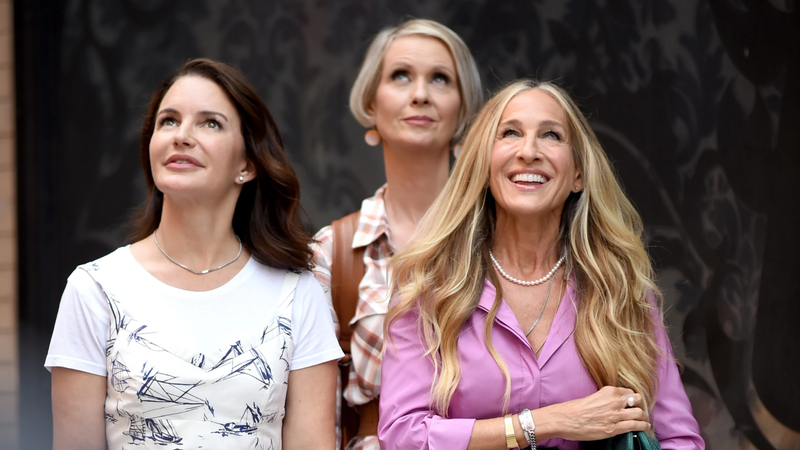 Kristin Davis, Cynthia Nixon e Sarah Jessica Parker em And Just Like That… (Foto: Reprodução)