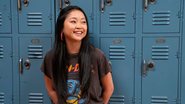 Lana Condor em Boo, Bitch (Foto: Reprodução / Twitter / Netflix)