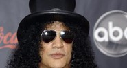 Slash arranhou sua guitarra para Bill Gates - AP