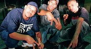 Direto da zona norte de São Paulo, o Relatos da Invasão é (da esq. para a dir.): MC Thig, MC Negrinho e DJ Pampa