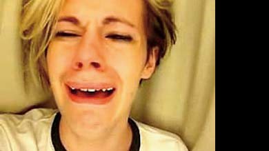 Chris Crocker: "Deixem a Britney em paz!" - Reprodução