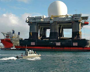 A plataforma de petróleo que virou o SBX, o maior radar de defesa do mundo - AP/Imageplus