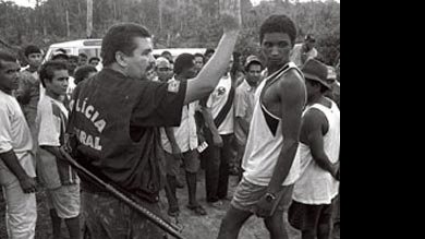 Município de Ulianópolis, a 390 quilômetros de Belém (PA): no dia 30 de julho de 2007, o grupo móvel resgatou 1064 cortadores de cana que trabalhavam em regime escravagista - Carlos Juliano Barros